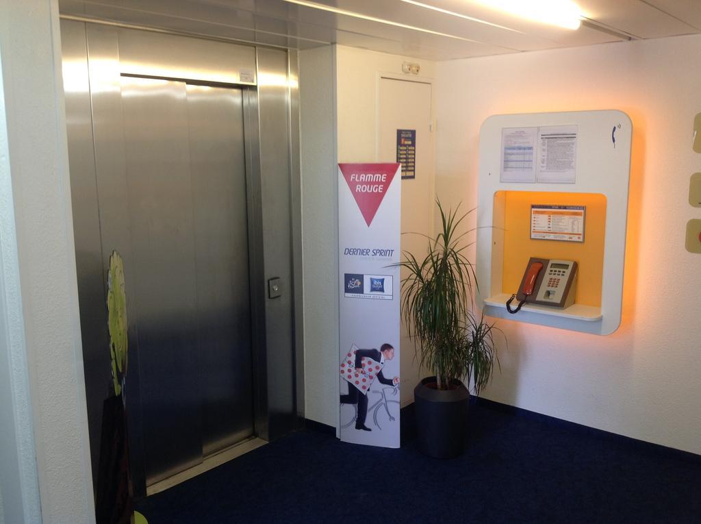 Ibis Budget Orgeval Екстериор снимка