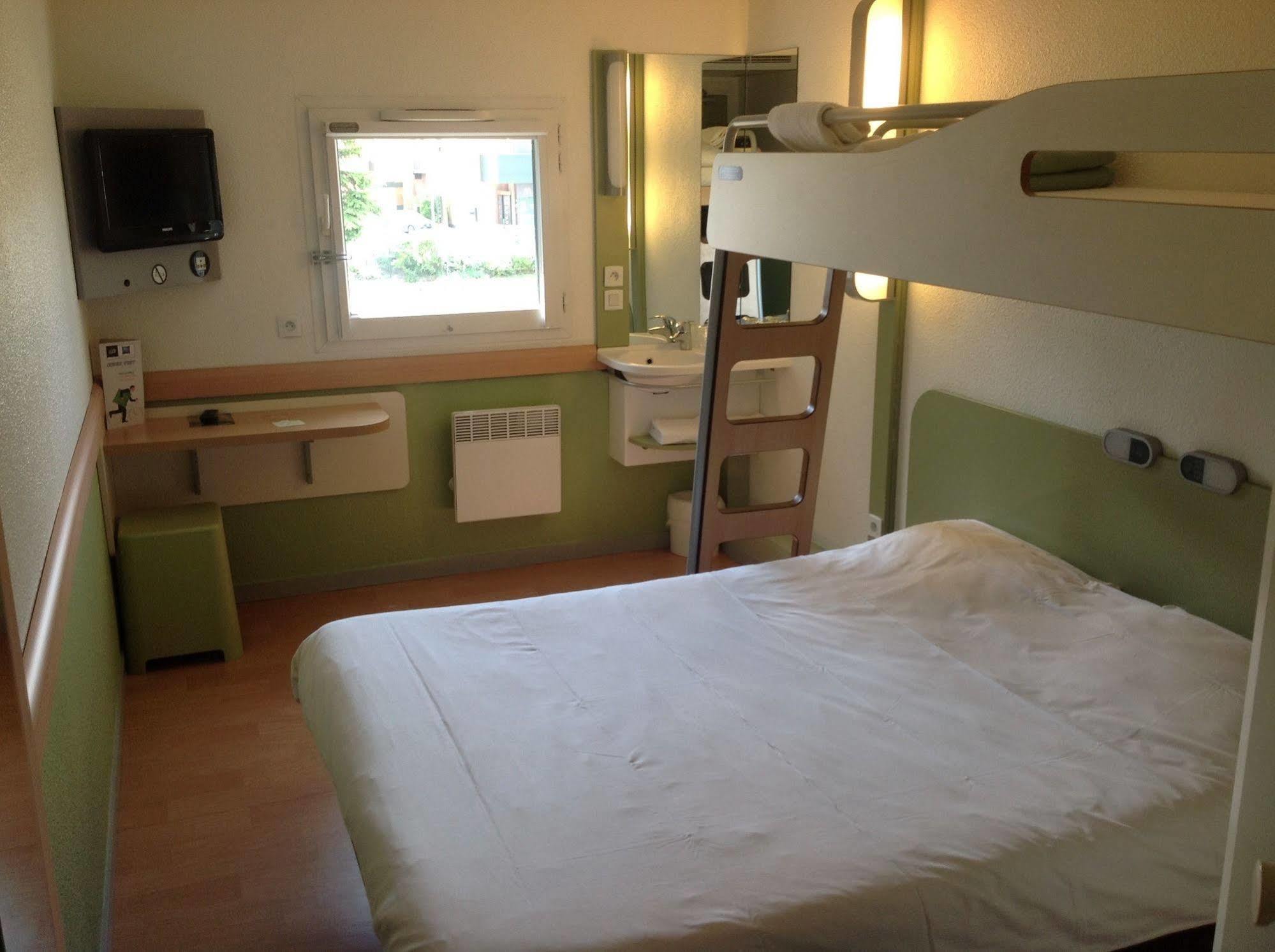 Ibis Budget Orgeval Екстериор снимка