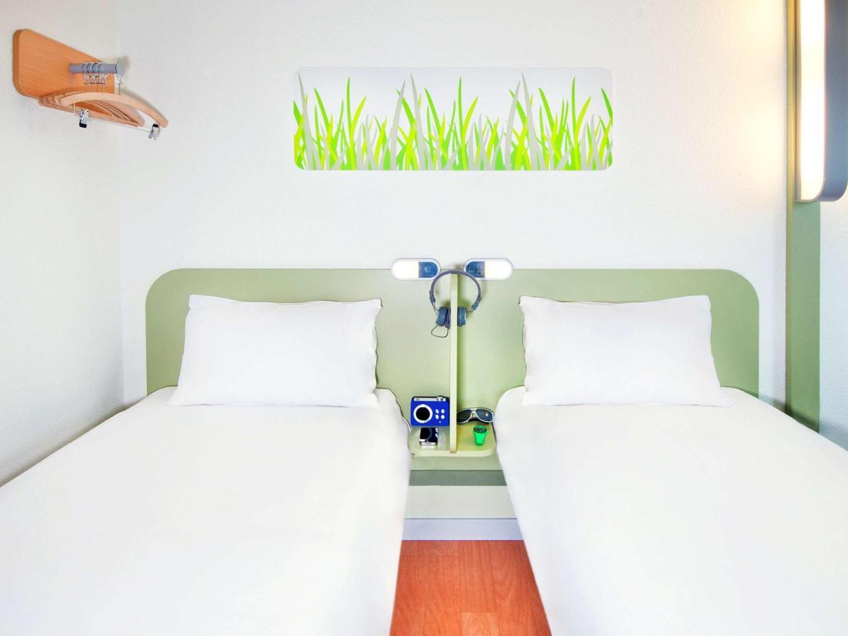 Ibis Budget Orgeval Екстериор снимка